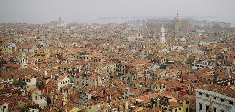 cropped-veniceroofs1.jpg