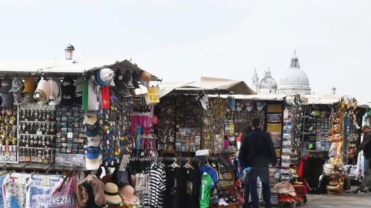 bancarellerivaschiavoni